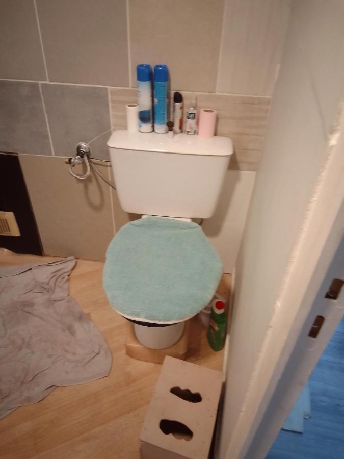 Chambre Chez L'Habitant Saint-Pierre-le-Moûtier Kültér fotó